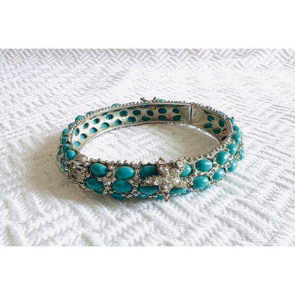 Vintage Turquoise Cabochon Starfish Rhinestone Hinged Bangle Bracelet 2.25” - Picture 2 of 10